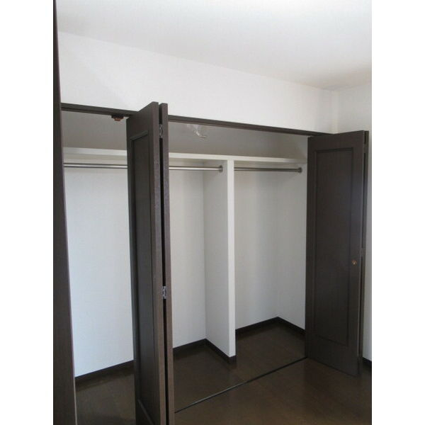 ロマネスク東町の収納