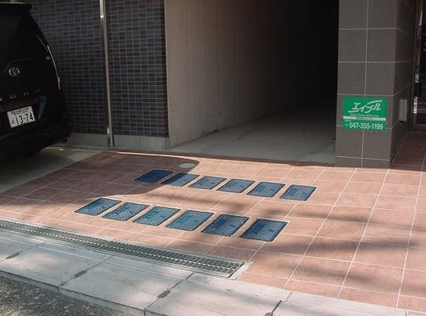 パレシアンのエントランス