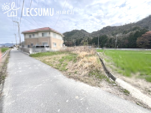 姫路市香寺町須加院／売土地の前面道路含む現地写真