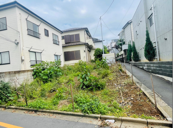 新宿区北新宿　 売地の前面道路含む現地写真