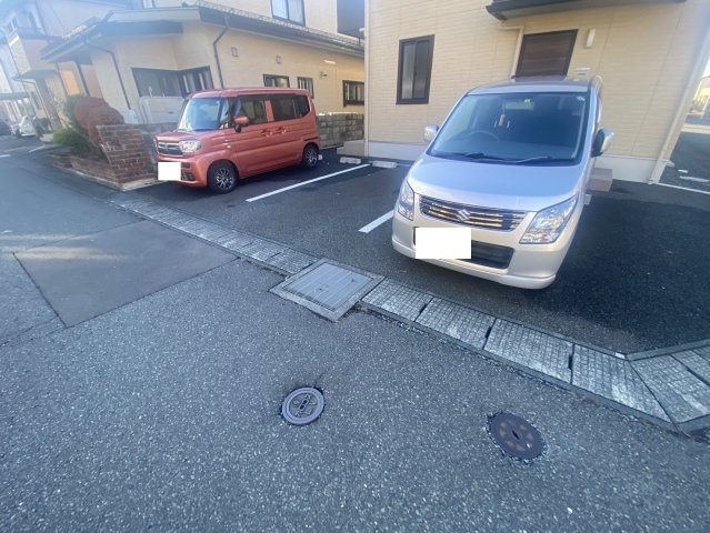 サンプティの駐車場