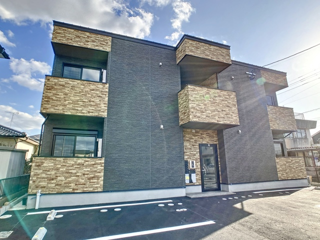 直方市大字感田のアパート