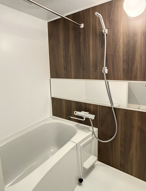 直方市大字感田のアパートの浴室