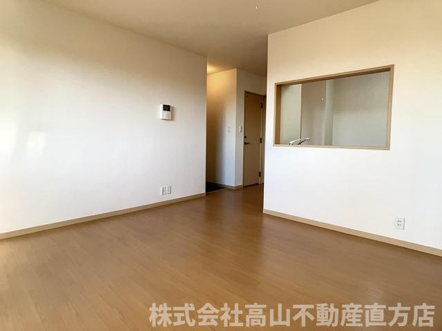 ファミリーヒルズ星ヶ丘Ⅱの居間・リビング