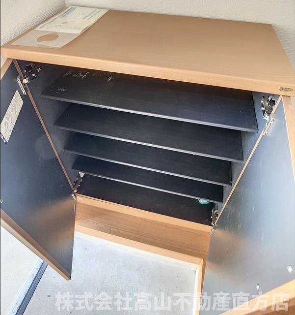 レフィナード木屋瀬の収納