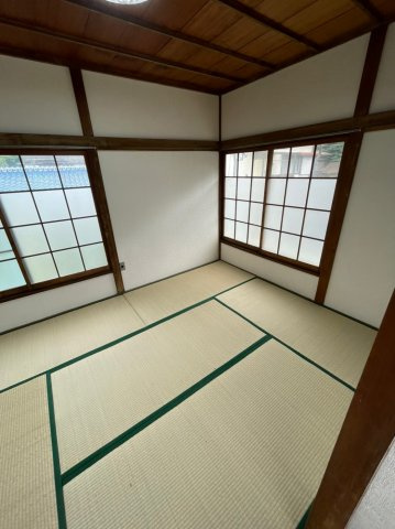 柔らかい畳が心地よい和室