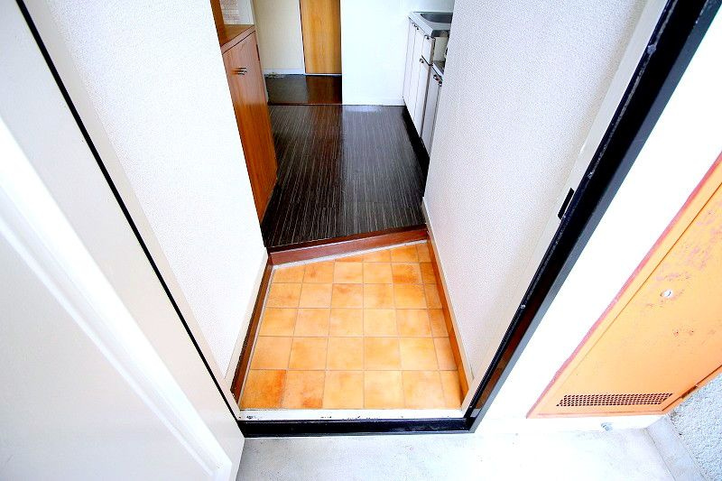 アールズプレイス城南【キャッシュバック対象物件】の玄関|きれいなお風呂です