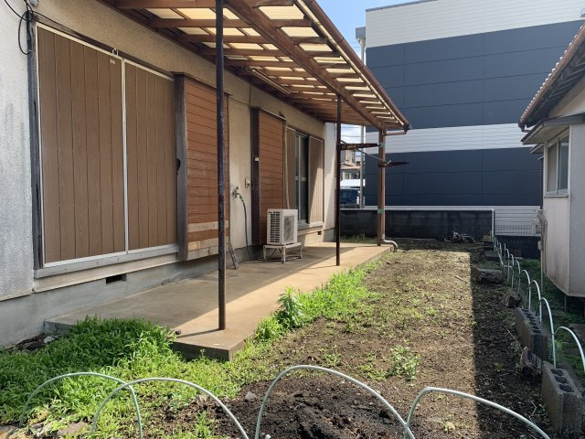 駿河台一戸建の庭