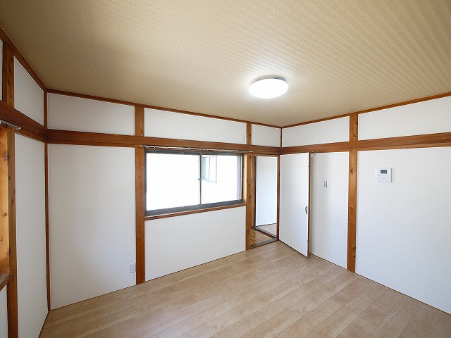 木津八ヶ坪貸家の寝室|寝室にいかがでしょうか