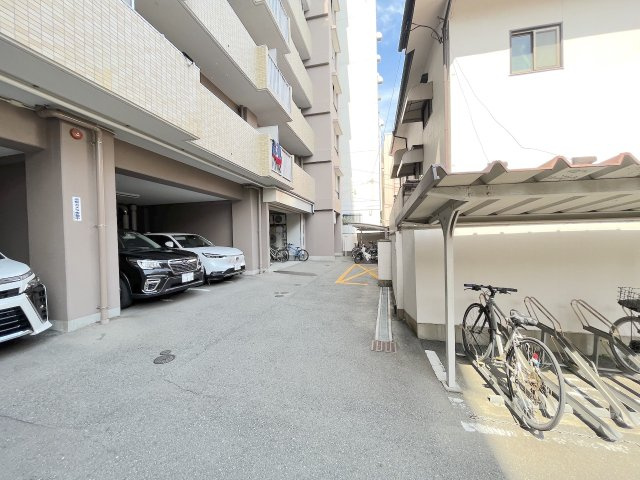 藤和高取ホームズの駐車場