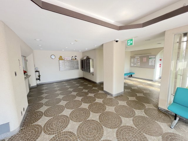 福陵ハイデンスのエントランス