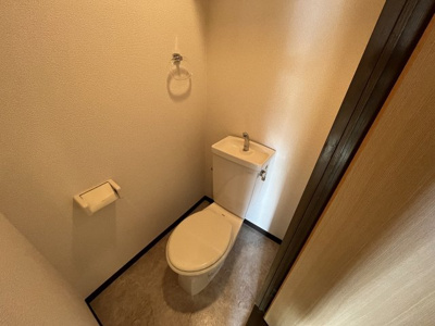 【トイレ】 | プロスペリティ | 落ち着いた色調のトイレです