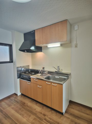 【キッチン】 | NJマンション本町 | コンパクトなキッチンで掃除もラクラク