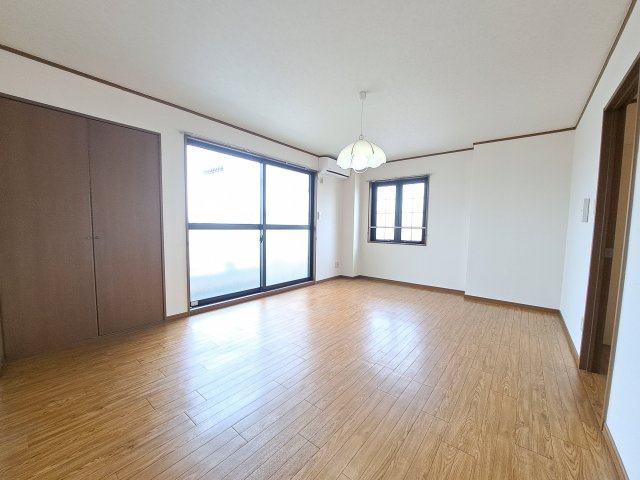 エミコスⅠの居間・リビング