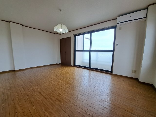 エミコスⅠの居間・リビング