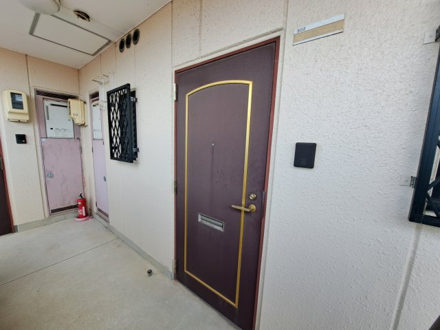 エミコスⅠの玄関