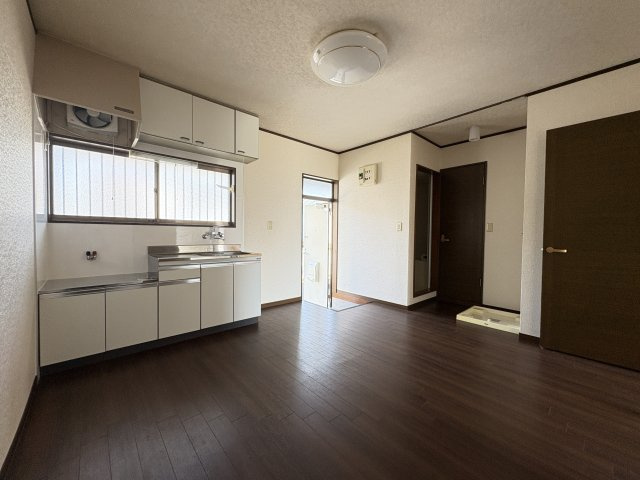 カギナカハイツAの居間・リビング