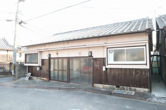 前島アパートの外観