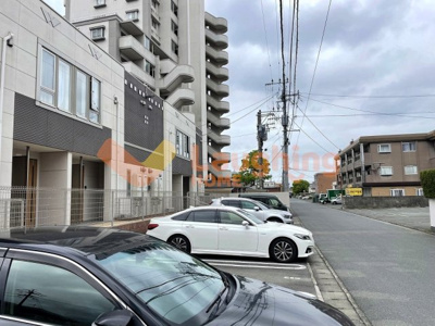 【駐車場】 | ユニヴァリィ サクセス | カースペースがあります