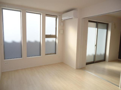 【居間・リビング】 | ユニヴァリィ サクセス | 居間です