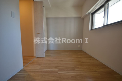 【洋室】 | ラヴィベール上町台 | スタンダードな洋室です