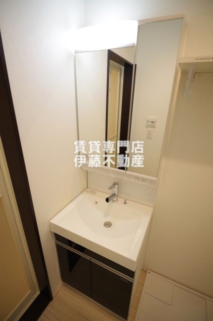 REGALEST Eleの独立洗面台