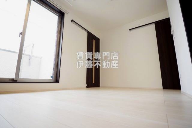 REGALEST Eleの居間・リビング