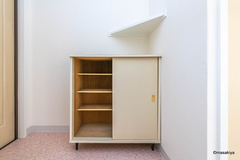 サンシティハイツの玄関|下駄箱
写真は同じ建物内の別のお部屋のものです。
