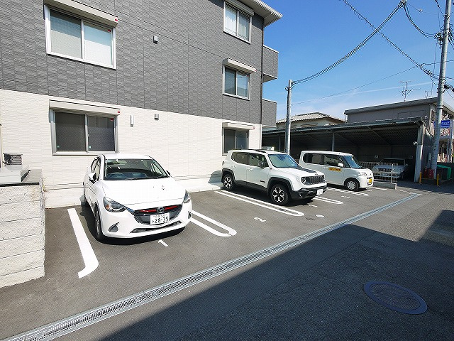 ソレイユ　ルヴァンの駐車場|駐車場があります