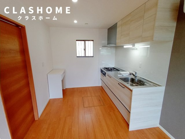 南天白一戸建てのキッチン