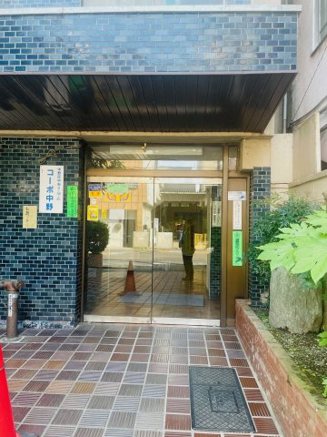 コーポ中野のエントランス