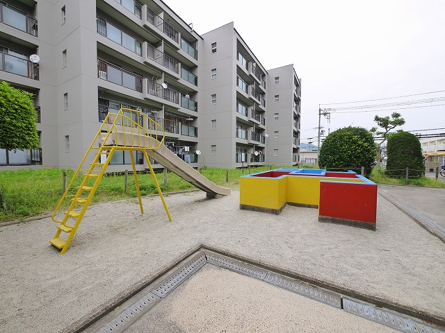 新大宮ハイタウンEのその他共用部分|敷地内に公園があります