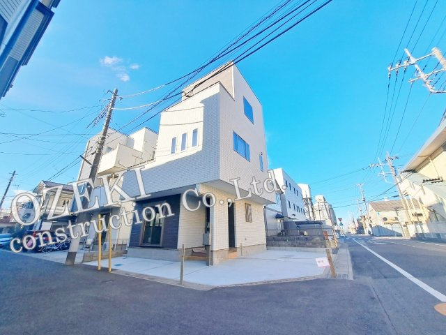 越谷市谷中町新築戸建て　プラスワンリビングのある家