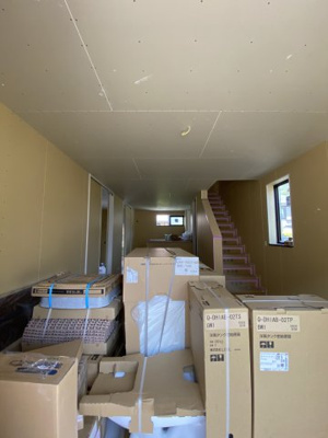 【居間・リビング】 | 高槻市天神町戸建賃貸