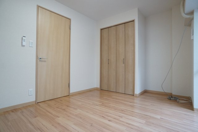 日翔ハイツの寝室