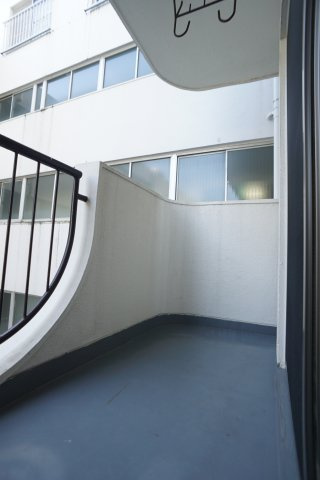 日翔ハイツのバルコニー