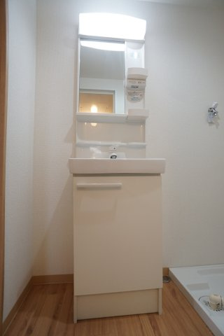 日翔ハイツの洗面所