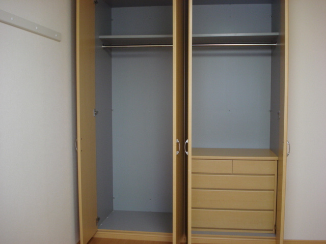 ＳＵＣＣＥＥＤの収納|洋室収納（オープン）