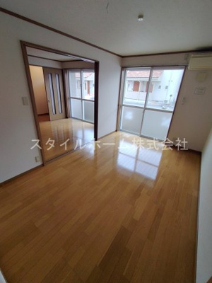 【居間・リビング】 | ミラノヴィレッジB