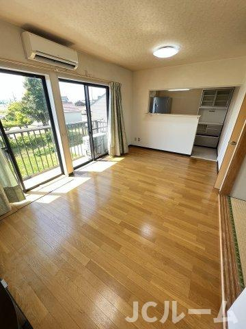 長峰貸家の居間・リビング