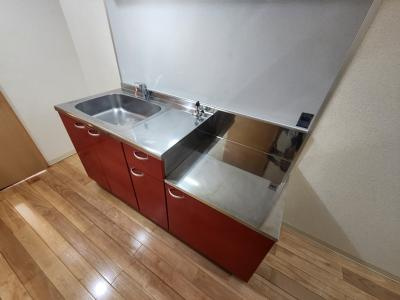 アルカス二条（旧：ドーリア二条）のキッチン|２口ガスコンロ設置可