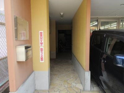 アルカス二条（旧：ドーリア二条）のエントランス