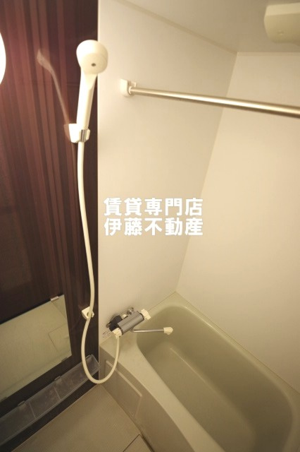 Air de vivre(アールドヴィーヴル)の浴室