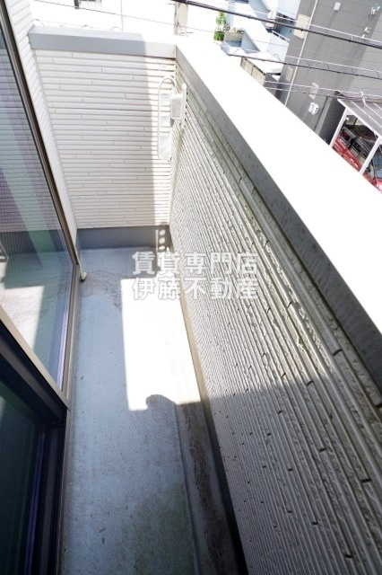 Air de vivre(アールドヴィーヴル)のバルコニー