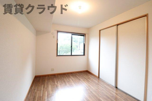 カサベルデの寝室|開放的な寝室です