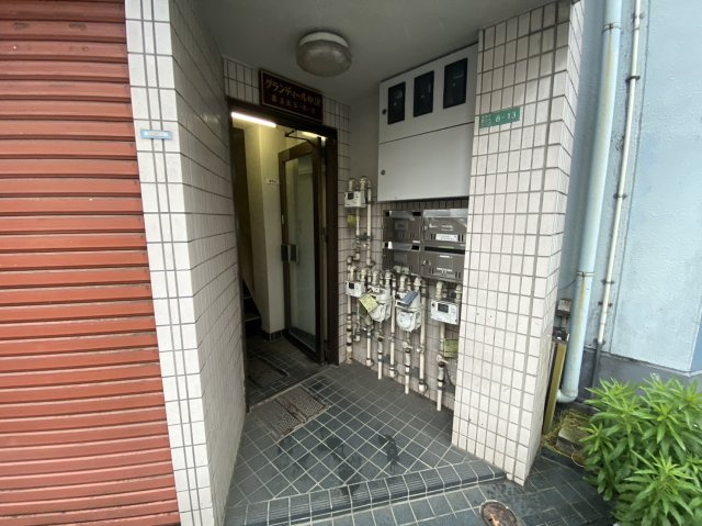【エントランス】 | グランディール中沢