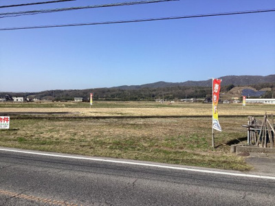 【前面道路含む現地写真】 | ◇北区下足守◇約600坪土地◇国道沿い◇