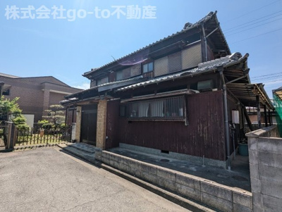 【外観】 | 明石市大久保町西島 | 木造２階建て　７ＤＫ　土地面積 70坪あり