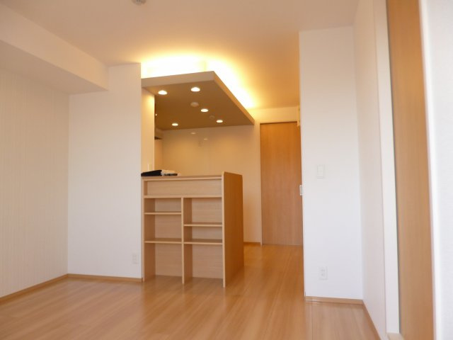 メゾンモナミの居間・リビング