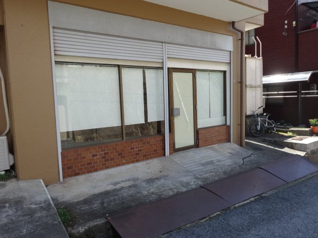 【エントランス】 | サンパレス